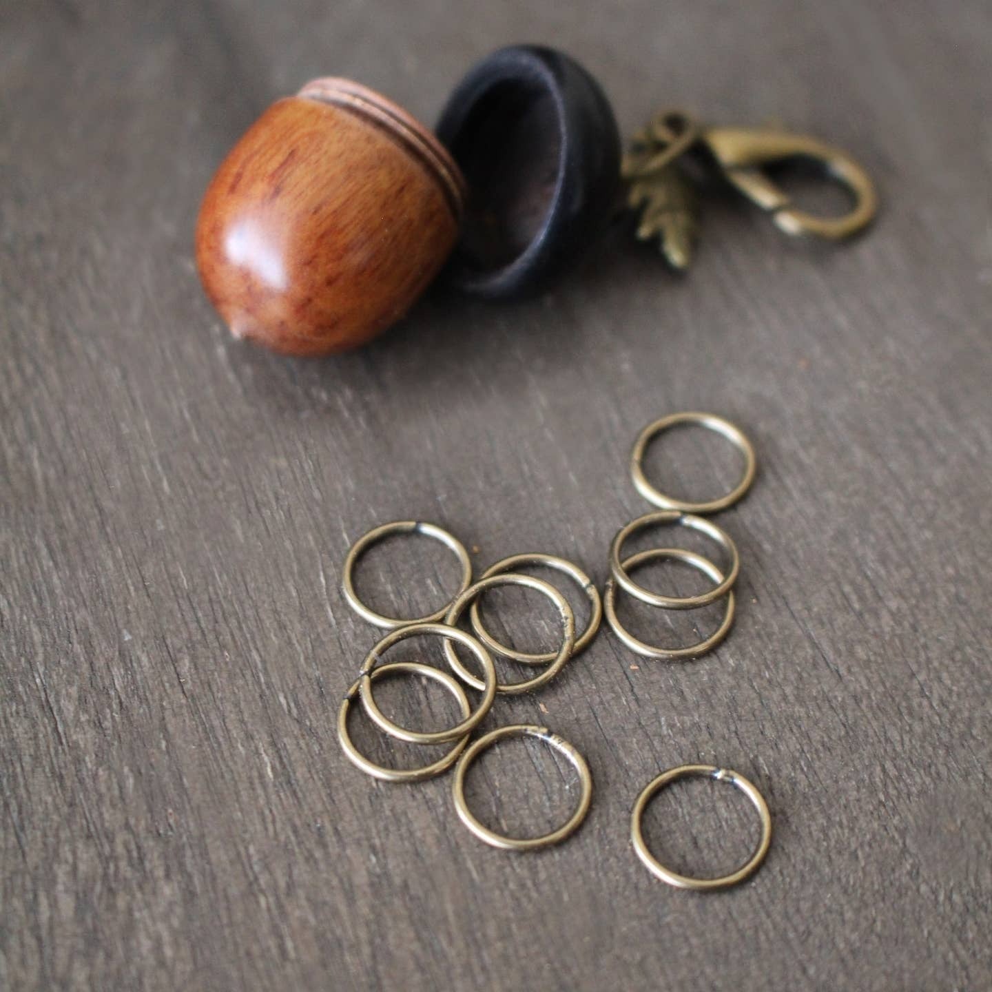Acorn Stitch Marker Keeper