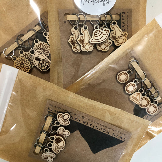 TMH Random Mix Stitch Marker Sets