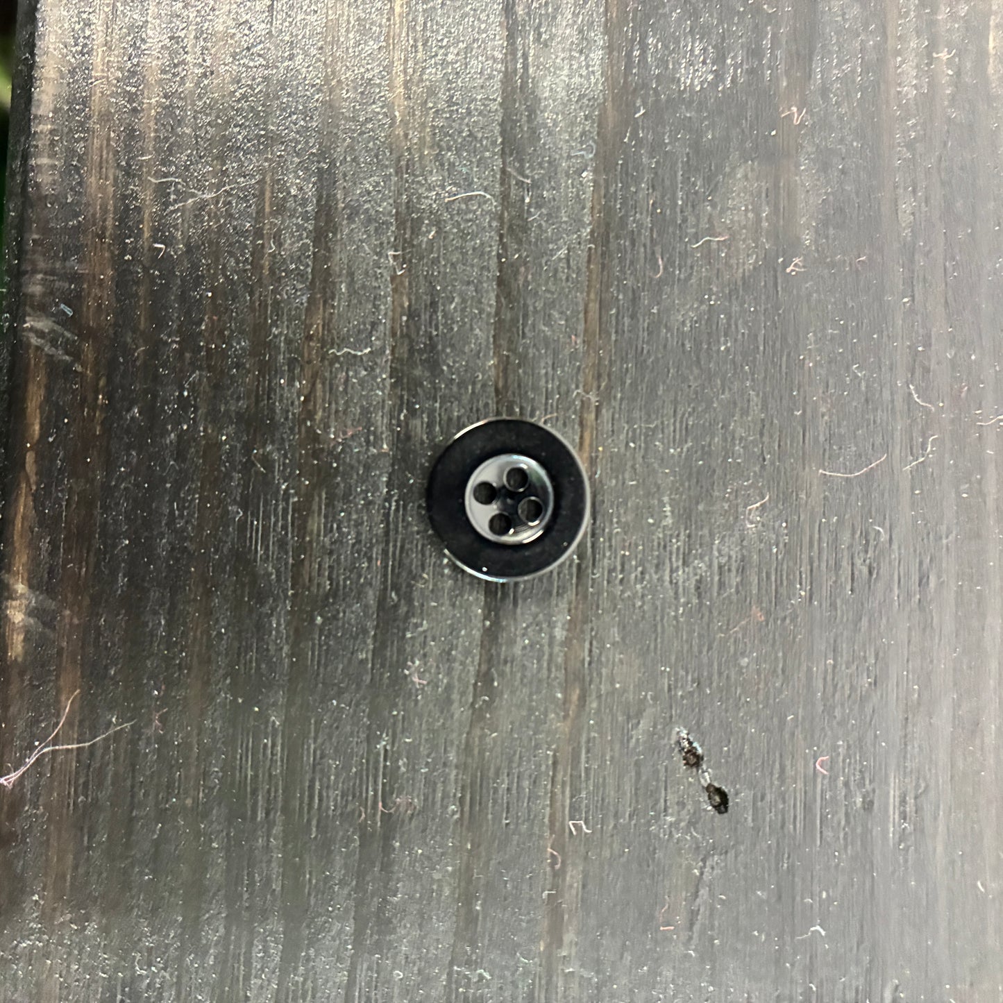Solid 4-hole Round Buttons