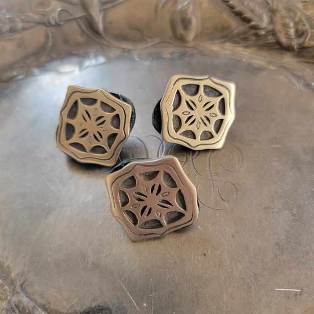 JUL Stud Buttons