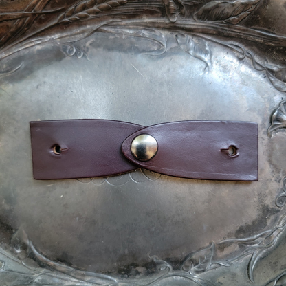 JUL Stud Button Latch